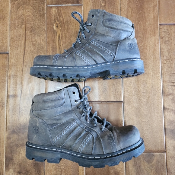 Dr. Martens Tim boots size 11 - Picture 4 of 14